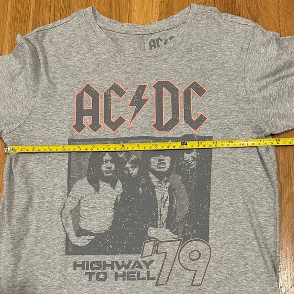 AC/DC Gray Graphic T-Shirt - Picture 11 of 13